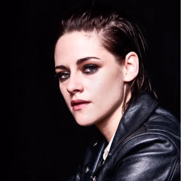 再也不是從前的小妮子！Kristen Stewart 執導的作品，絕對能讓你看到她那份暗黑系的才華！