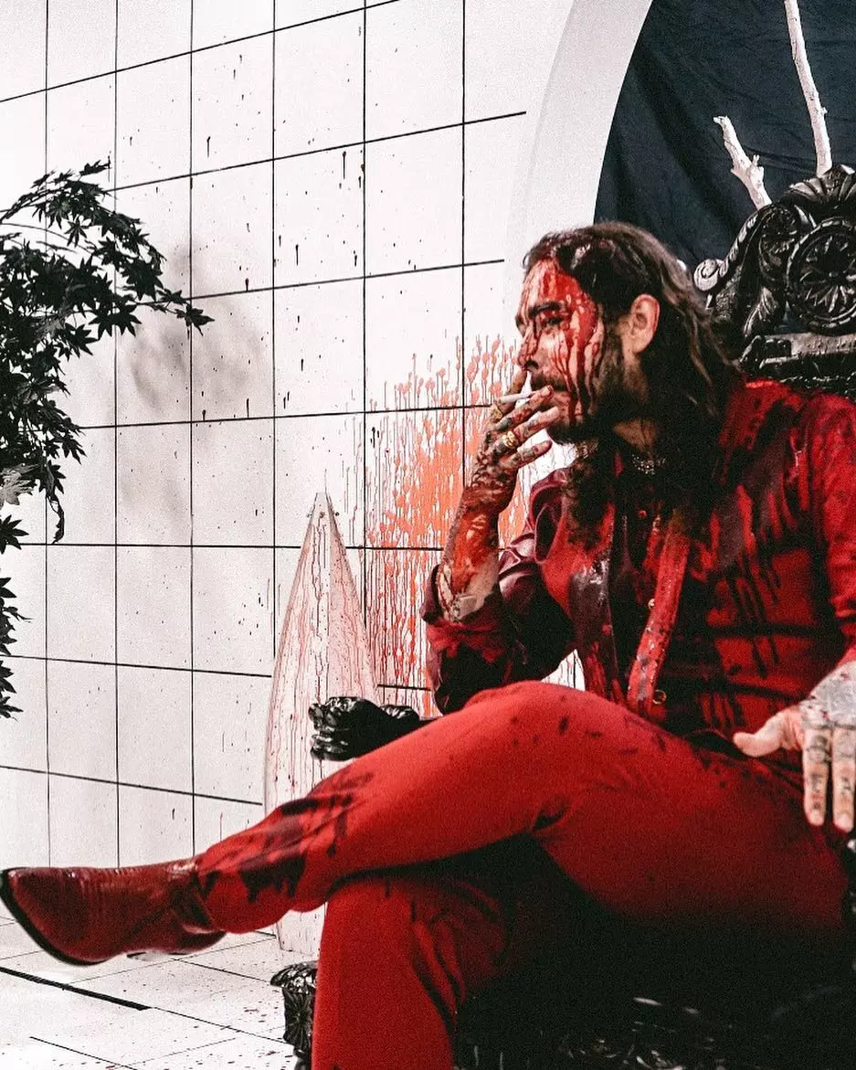 接近瘋狂的境界？Post Malone 和 21 Savage 合作〈 rockstar 〉mv 釋出！