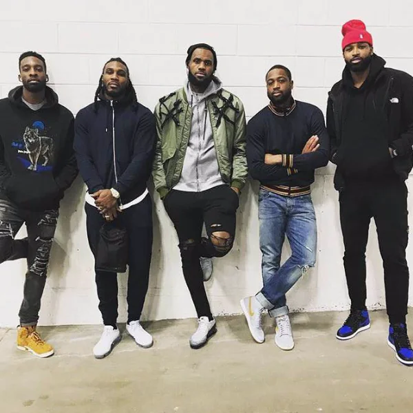 Wade 加入騎士 Nike 炫鞋陣容　網友：我都要為李寧哭泣了...