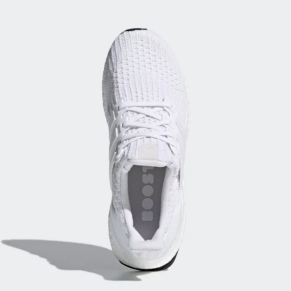 強勢回歸！adidas Ultra BOOST 4.0 