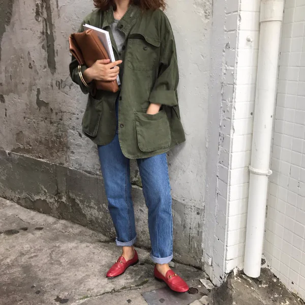 兩位走簡約風的韓國女生，完美示範冬日衣物求精不求多