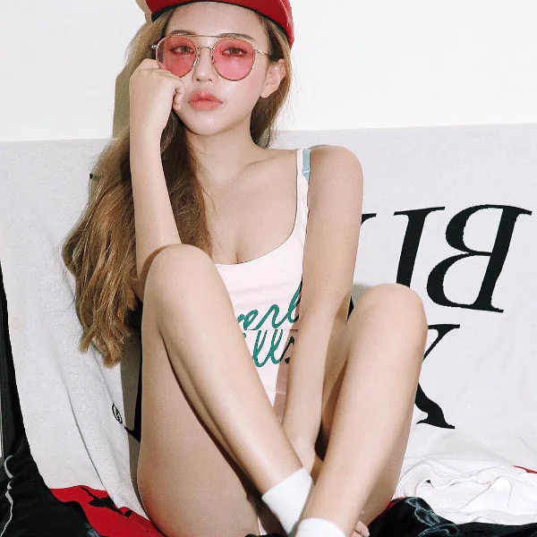 差點彈出來？世新泳裝女神黃琳根本「兇版 Angelababy 」辣得你嫑嫑的！