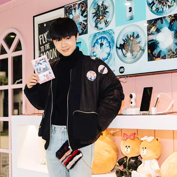潮人們都在這個「最萌 IG 打卡點」！張灝、金承♥李柔、陳彤彤示範可愛連拍 網友：還能把 LINE Friends 帶回家～