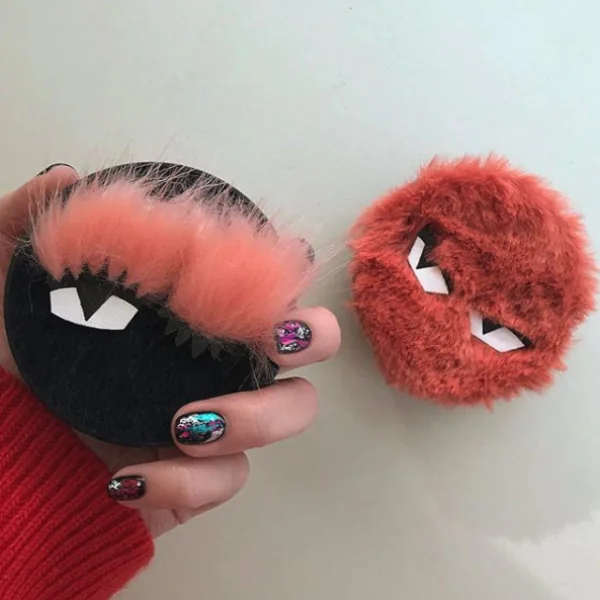 最潮的化妝品！CLIO 聯同 High Cheeks 推出的毛毛彩妝系列，是每個哈韓女生必備！