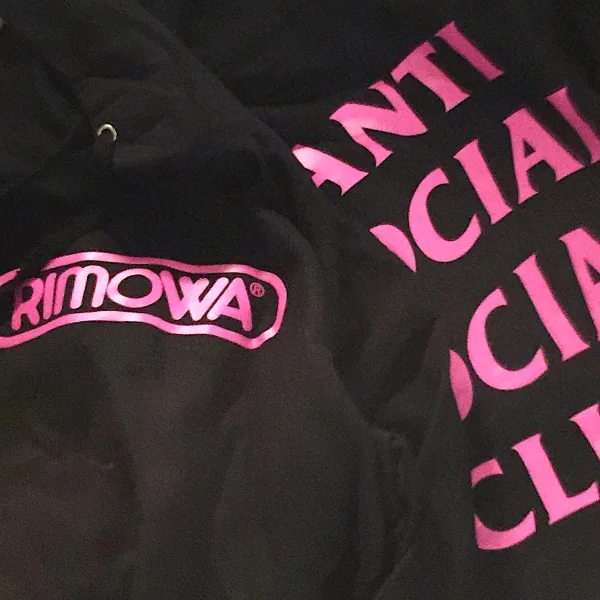 RIMOWA 也來玩潮流，接下來的聯名清單有 Anti Social Social Club