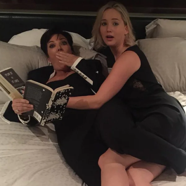 Jennifer Lawrence 送給 Kris Jenner 的聖誕禮物，絕對會令人啼笑皆非！