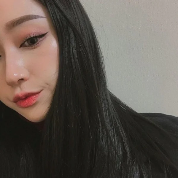 〔美雨季〕熊貓眼退散！ 3 款韓國妹子最哈的「防水防油眼線筆」你不得不敗