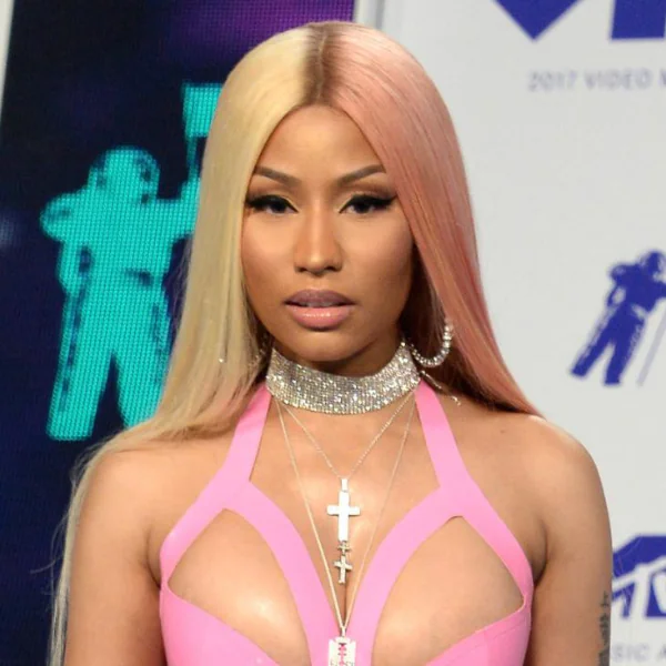H&M 童裝引爆種族歧視爭議！火頭已蔓延到代言人 Nicki Minaj 身上！
