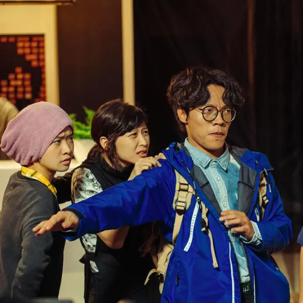 國民夯劇《花甲男孩轉大人》晉升為電影版《花甲大人轉男孩》重磅回歸！農曆新年預備再掀「花甲熱潮」。