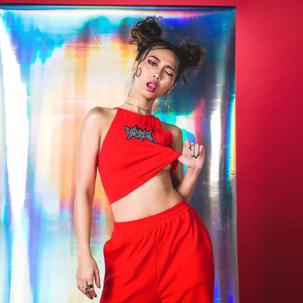 美尻實在太銷魂！性感破表彩妝師——拉美，辣到讓人忍不住⋯⋯   網友：啊斯～～