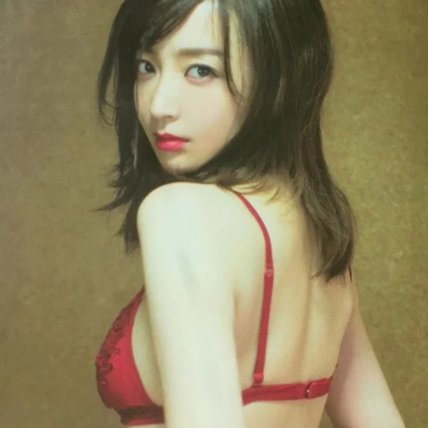 【野生抓正妹❤】S 曲線！「姊系」日本健身網紅竹内渉　緊身衣展現前凸後翹好身材