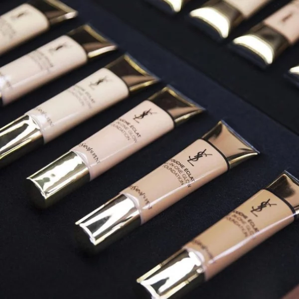 YSL 的明彩筆所屬系列要添新成員，這次是可以均勻膚色的保濕面霜！