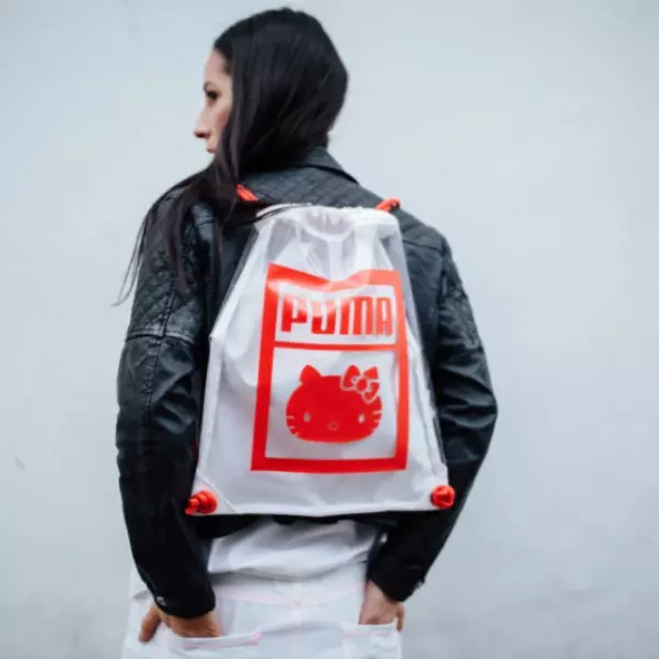 PUMA 聯手 Hello Kitty 推出 Suede 50 周年紀念聯名　背包到鞋子都夢幻到不行！