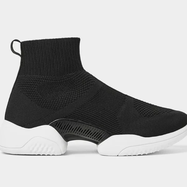 599 元就能買到Balenciaga x Rick Owens？也就ZARA 能促成這樣的“聯名”了