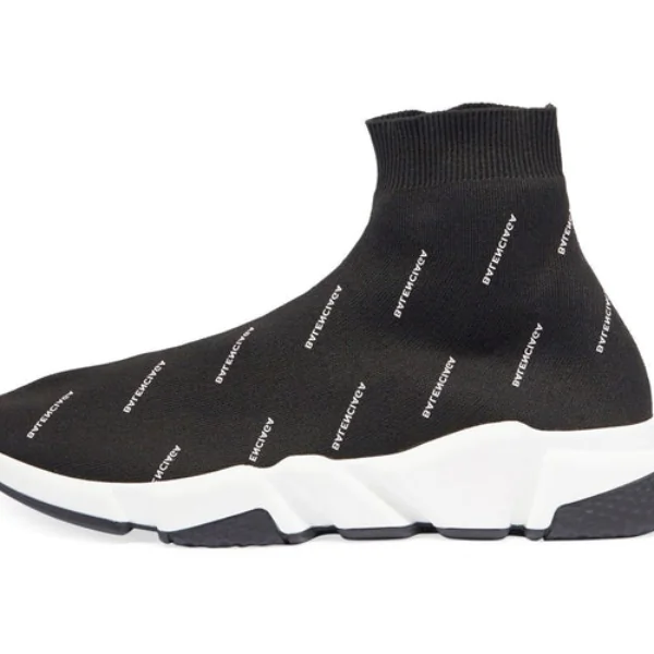 〔完售oops〕你發現些微的變化嗎？Balenciaga 推出全新  Speed Trainer 除了滿版 Logo 竟暗藏玄機⋯⋯