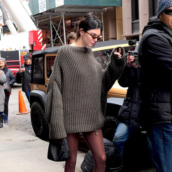 179 公分超模 Kendall Jenner 秀纖細長腿　oversize 私服穿搭跑紐約時裝周！