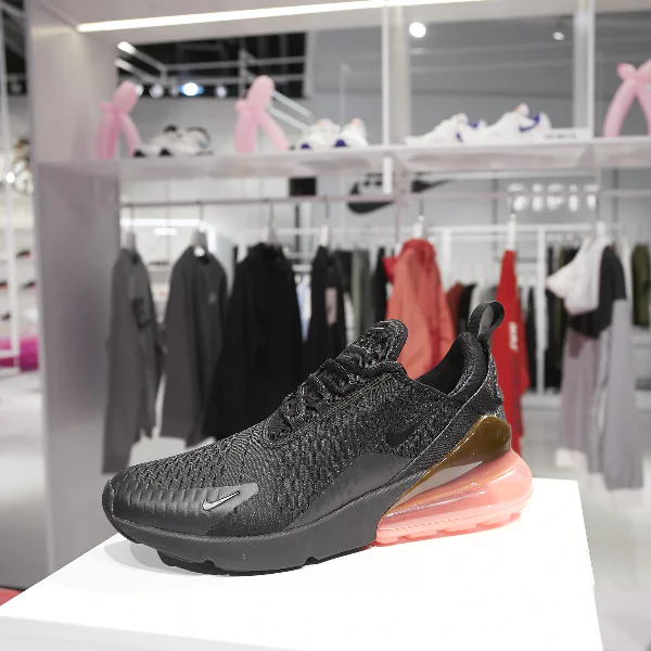 堪稱「 Air Max 系列最厚 3.2 cm 氣墊」 —— Nike Air Max 270 率先曝光！