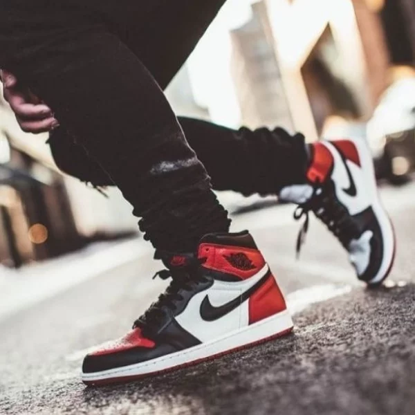 排鞋兼練拳！Air Jordan 1 Bred Toe 引發國外排隊現場大亂鬥