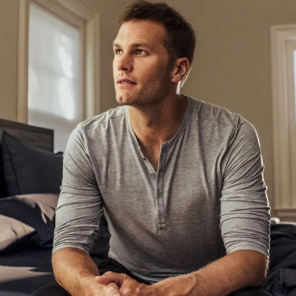 Under Armour「TB12運動恢復裝備」 全新推出外穿服飾 恢復科技印花重建身體 提供運動員24小時修復需求