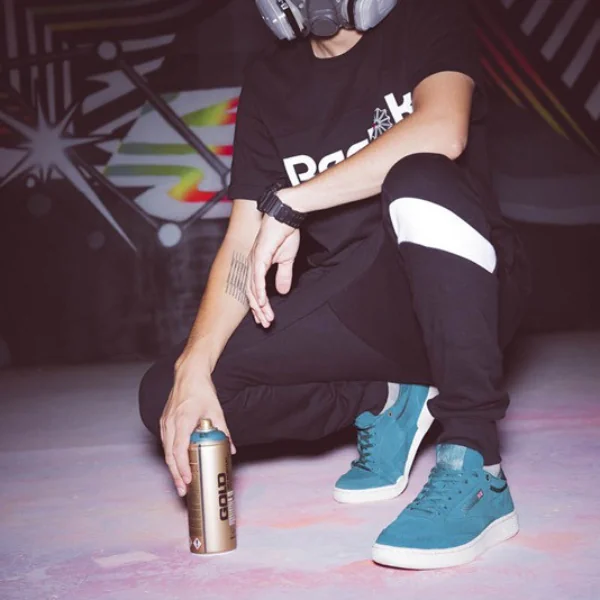 Reebok CLASSIC 街頭流行指標	 MONTANA CANS x CLUB C 大膽玩色 搶眼登場