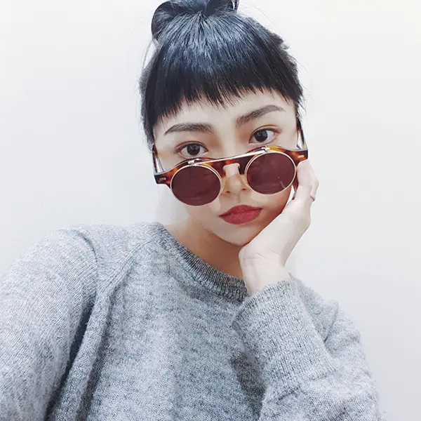 多了金屬光就是比妳潮一點！林萱、李柔的「惹火度 UP」小心機就藏在這支裡～