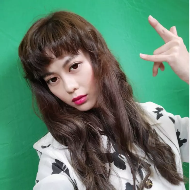 美照激似BLACKPINK成員Lisa！網友玩笑開過頭？『白癡公主』親回：放尊重點