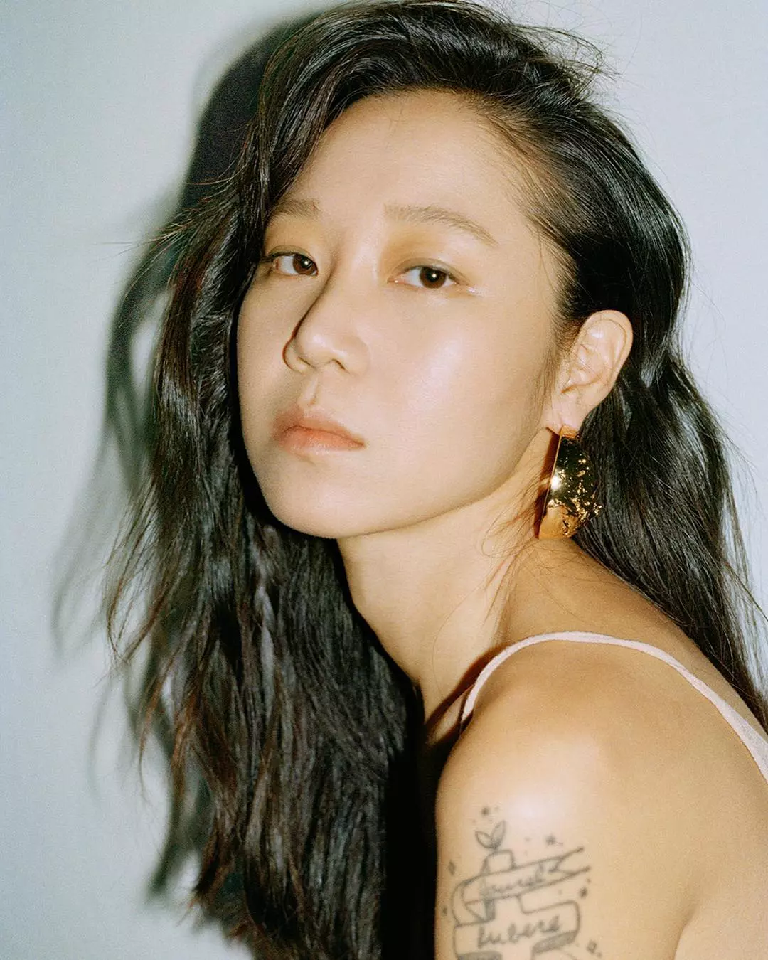 除了是穿搭達人也有著讓人羨慕的美腿！37 歲的孔曉振是這樣維持身材的！