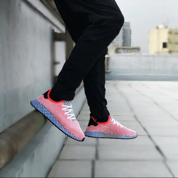 經典元素一「網」打盡！adidas Originals 全新鞋款 DEERUPT 開箱