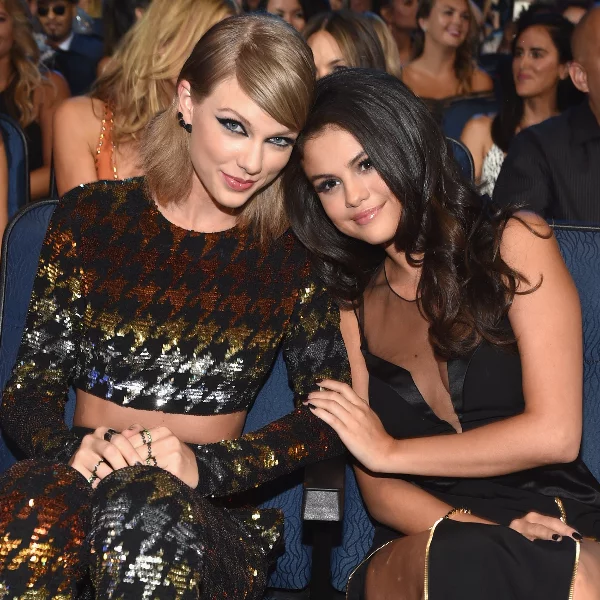 Selena Gomez 出其不意的 IG 大掃除，Unfollow 名單竟然包括了這位閨蜜！