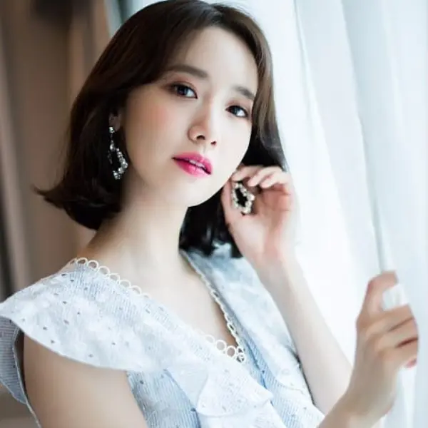好漂亮！「少女時代」 潤娥 「仙女洋裝」遊澳門，美到不行！