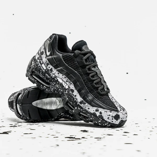 走在路上回頭率 200 ％！NIke  Air Max 系列「潑墨配色」組合包硬派登場！