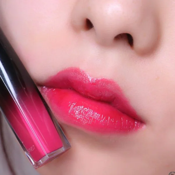 持久力超驚人！ Lancome 推出「絕對完美水唇釉」，秀智命定色大公開！
