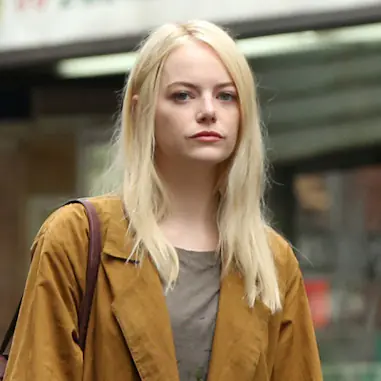 打造《黑鏡》風格？Netflix 公布《Maniac》正式劇照　艾瑪史東竟遭藥物試驗圈禁？