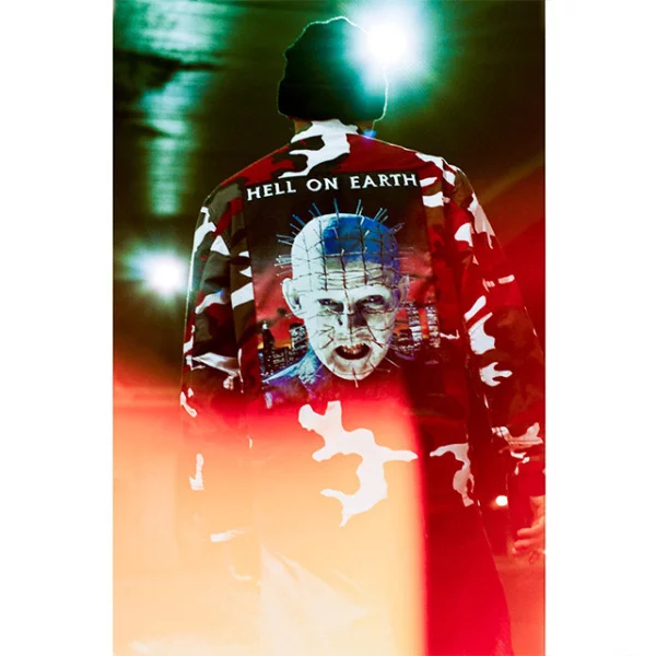 最驚悚聯名無誤！Supreme 與英國經典恐怖片《養鬼吃人》合作單品釋出！