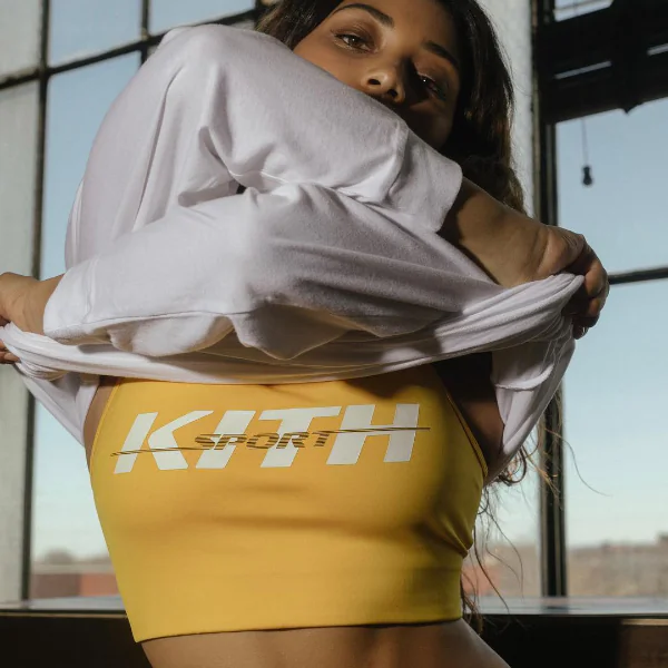 紐約潮牌 KITH Women 最新運動服系列請來這位新竄紅健康辣模...年紀輕輕來頭不小！
