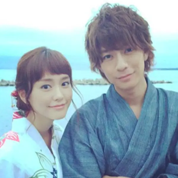 《有喜歡的人》三浦翔平、桐谷美玲被爆 6 月登記結婚！女方經紀公司打槍：「目前沒此計劃」