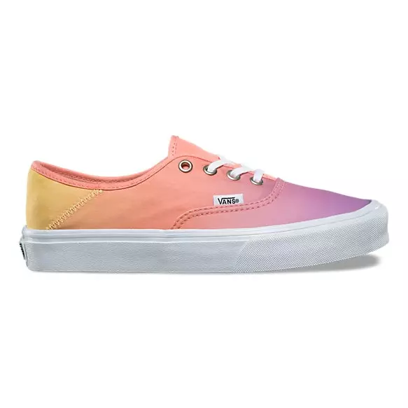 Vans 「漸層夕陽」系列配色更像「 IG 聯名款」？