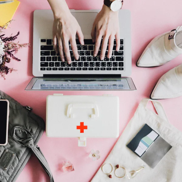 【嫑嫑的急救配備】職場急救包：First Aid 裡面需要這些東西，優雅面對突發狀況！