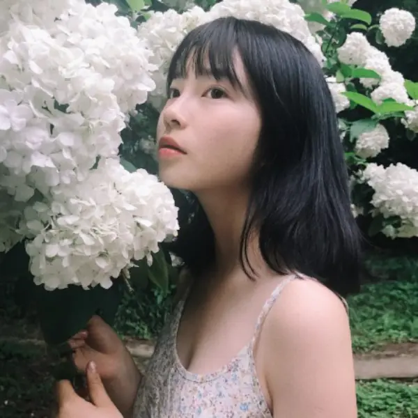 【野生抓正妹❤】好想要她當女友！18 歲「杭州校花」長島妹妹靈動可愛