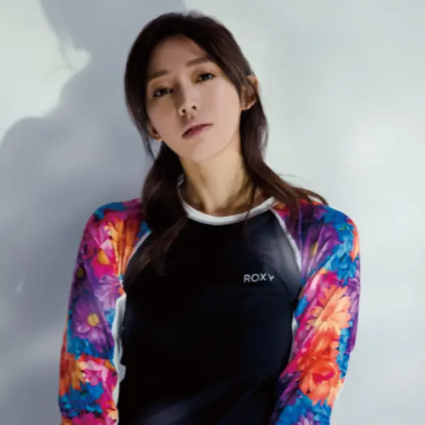 王心恬絕美綻放ROXY x蜷川實花聯名比基尼 台灣首度上市 5/23限量發售