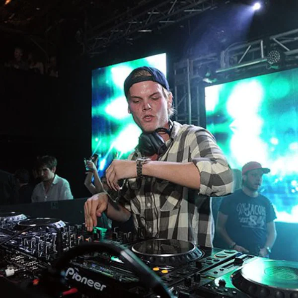 遺留 200 首未問世曲目？Avicii 可能於年底回歸　家屬同意「發新專輯」！