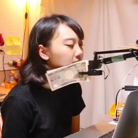 每件作品都廢到笑！創造「鈔票打臉機、巨乳增大器」　日本網紅藤原麻里菜來台開設「無用發明展」！