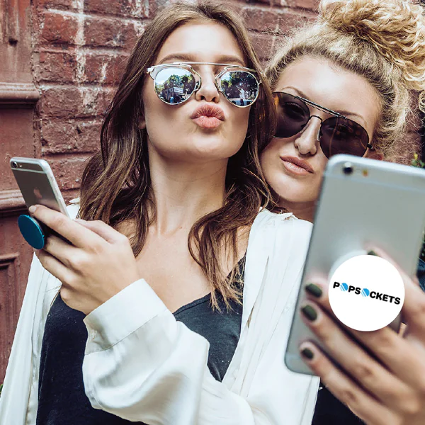 手機族必備！多功能手機架 PopSockets 泡泡騷正式登台