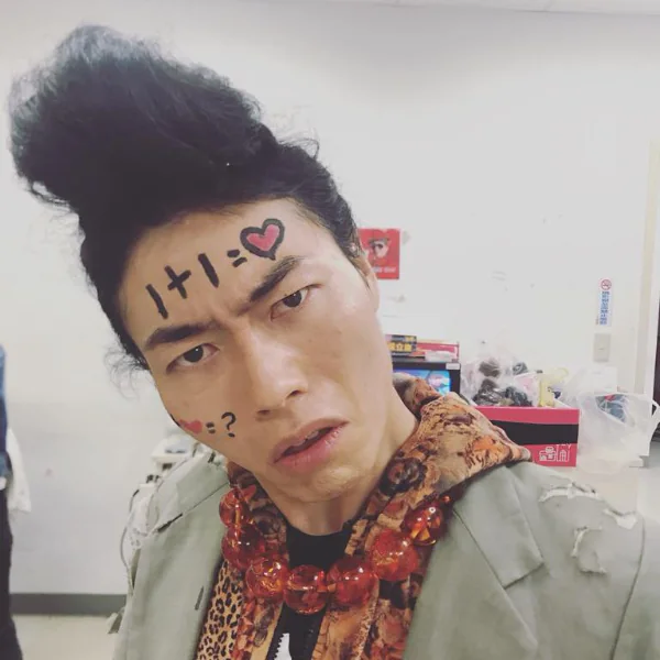 仙女級偽娘打趴全場正妹！反骨男孩「瑋哥」心動大呼考慮出櫃　網友再顯神威：找到臉書了！