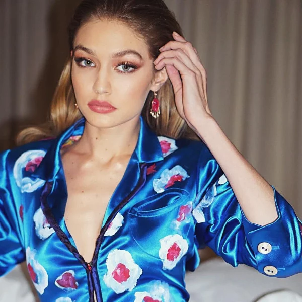 Gigi Hadid 也大愛這款網絡熱推平價遮瑕筆，「有了它就不用再塗粉底液！」