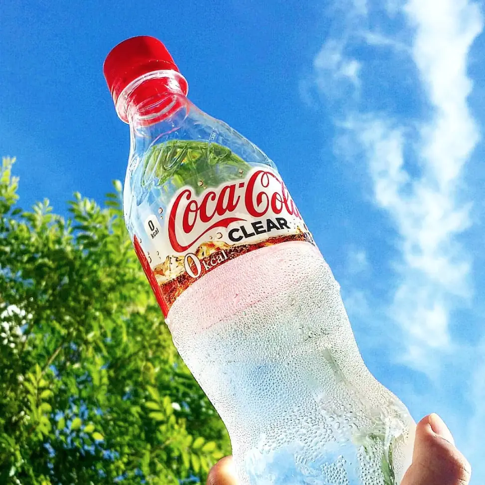 標榜 0 卡路里！由女神綾瀨遙代言的透明可樂，味道上有甚麼分別？
