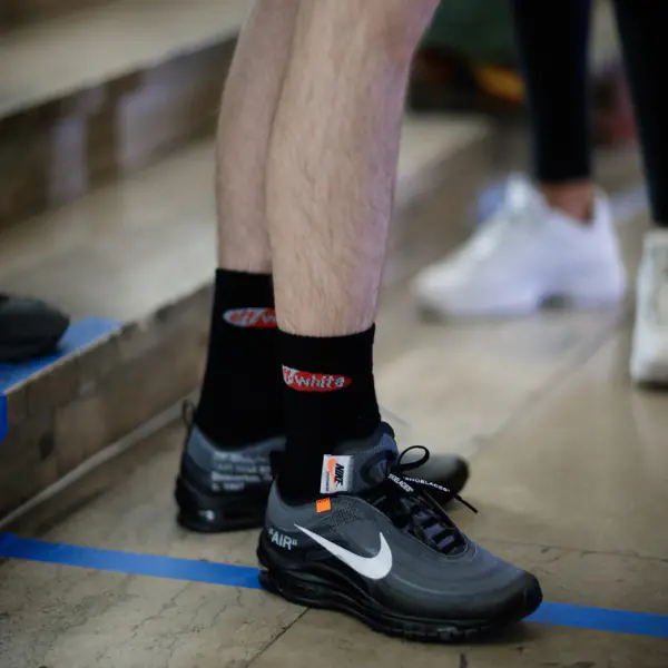 Off-White™  2019 春夏系列大秀登場！全新配色 Virgil Abloh x NikeLab Air Max 97、RIMOWA 行李箱一同亮相！
