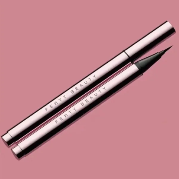 蕾哈娜超貼心！Fenty Beauty 「 Flyliner 眼線液筆」，各種眼型也列入設計內！