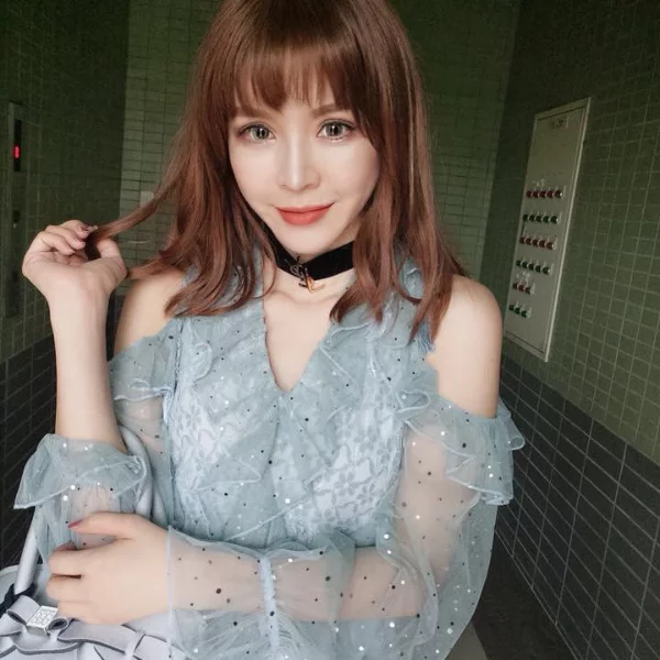 右胸出現不明硬塊！美妝Youtuber「崔咪」化療剃光寶貝秀髮只敢在家偷哭：一切都變了，回不去了