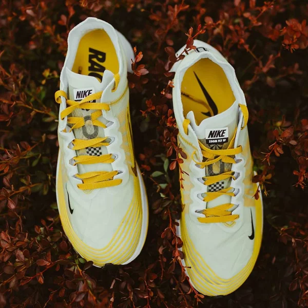 沒買到 BETRUE ？ Nike Zoom Fly SP 全新配色 「 Dark Citron 」可要好好把握機會！